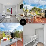 Apartment Loiseau Bleu -studio Terrasse - Parking - Clim Menton