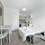 Loiseau Bleu -studio Terrasse - Parking - Clim Daire
