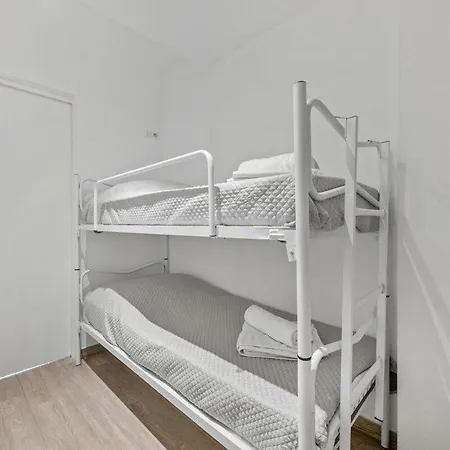 Апартаменты Loiseau Bleu - Terrasse - Parking - Clim *