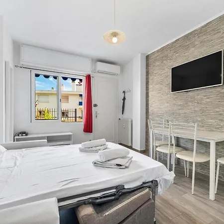 Loiseau Bleu - Terrasse - Parking - Clim Апартаменты Ментона